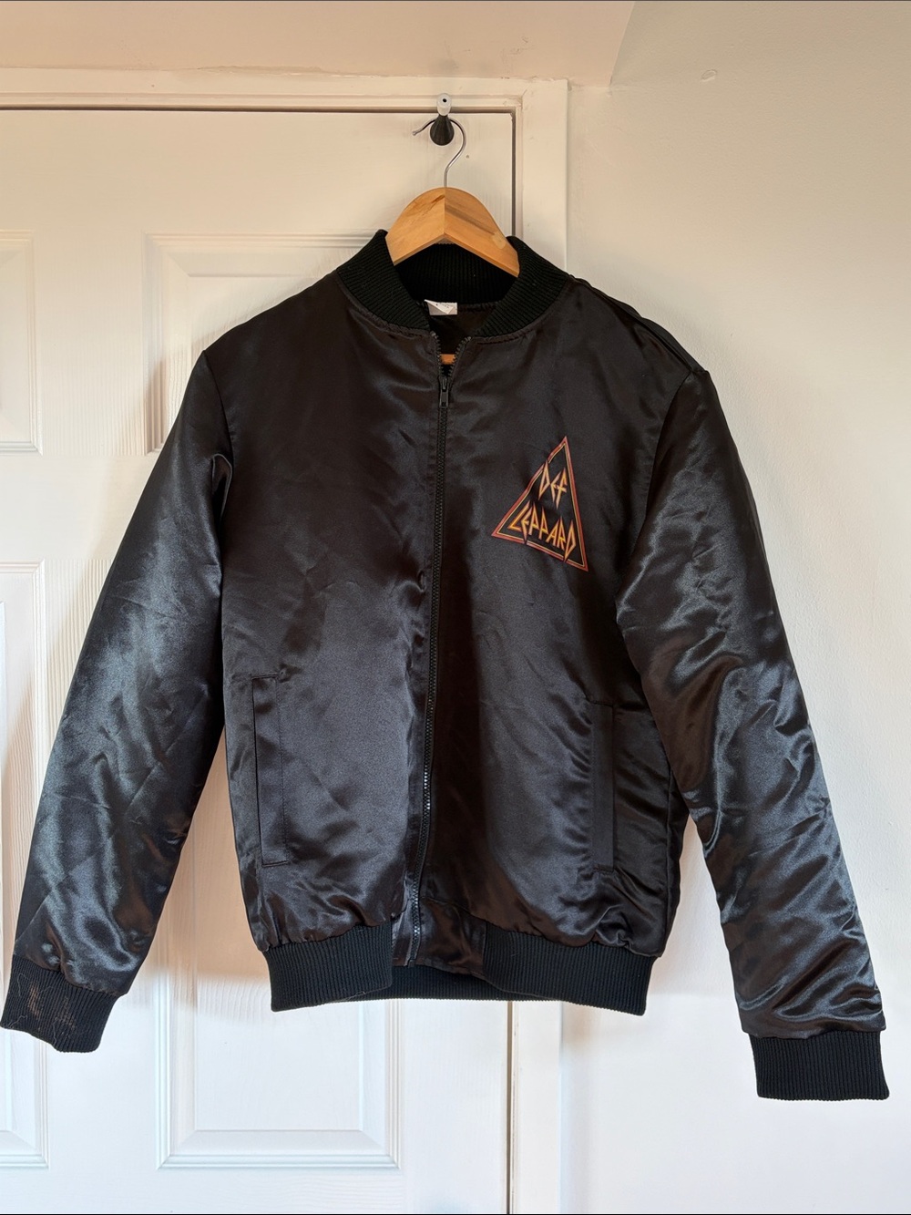 Vintage Style Def Leppard Black Satin Bomber Jacket Size Large